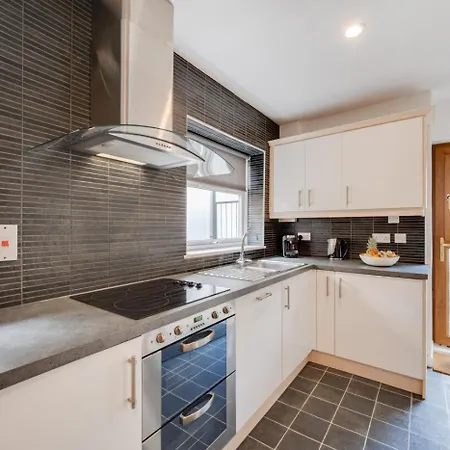 2 Bed In Oc-w124